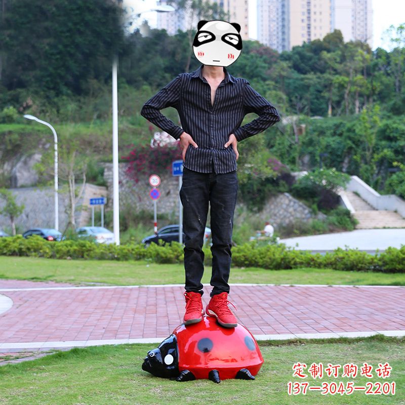 莆田玻璃钢七星瓢虫雕塑