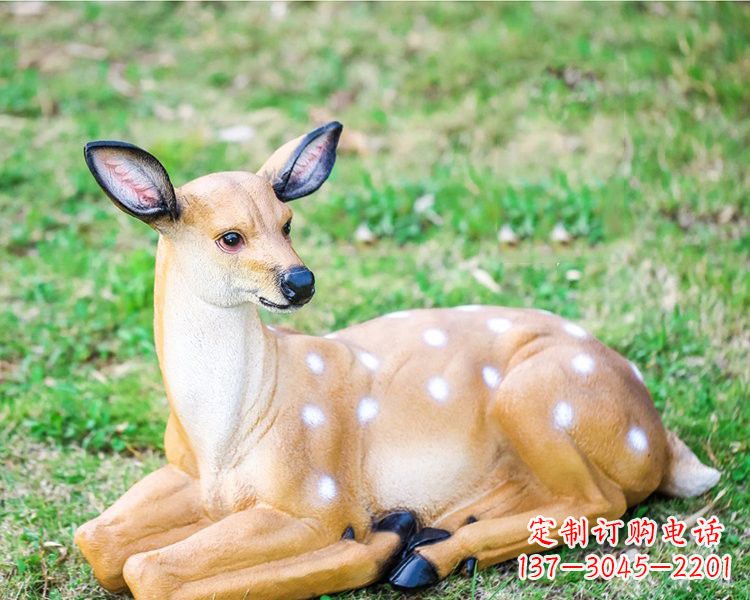 莆田玻璃钢卧姿梅花鹿雕塑