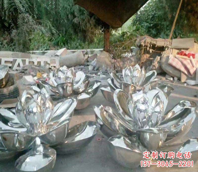 莆田不锈钢公园镜面荷花雕塑