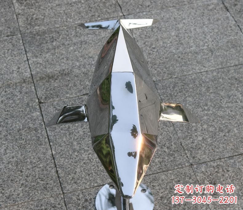 莆田海豚雕塑令不锈钢广场更加灿烂