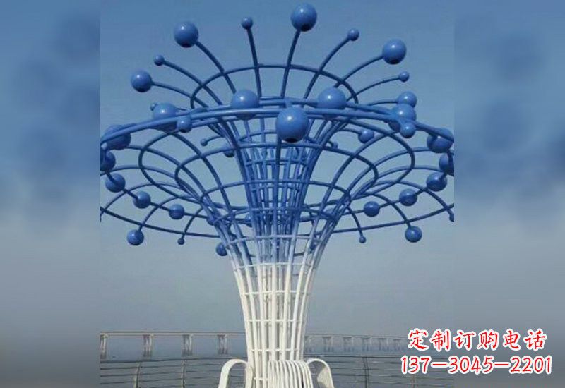 莆田不锈钢广场上的喷泉雕塑
