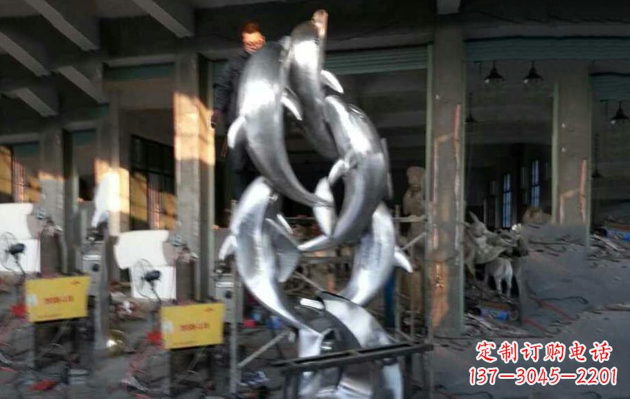 莆田不锈钢海豚雕塑漂亮的海洋艺术品