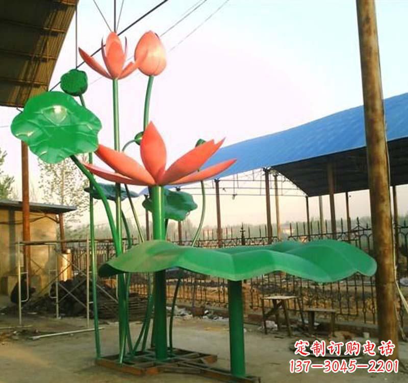 莆田不锈钢荷花雕塑汲取自然之美
