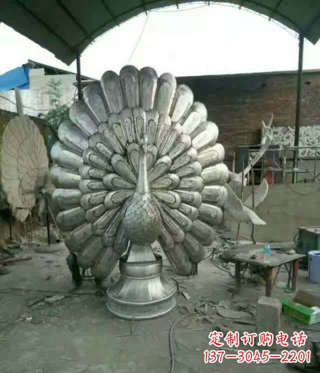 莆田该孔雀雕塑