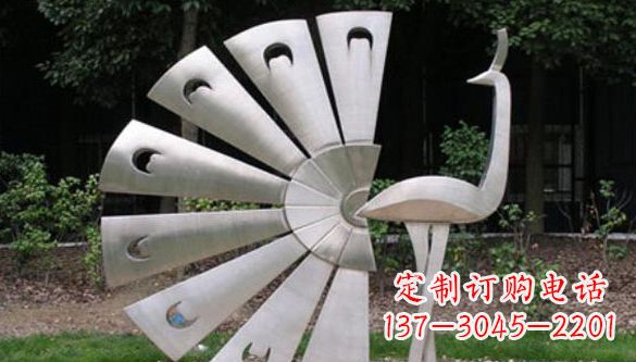 莆田不锈钢孔雀雕塑—景观中的瑰宝