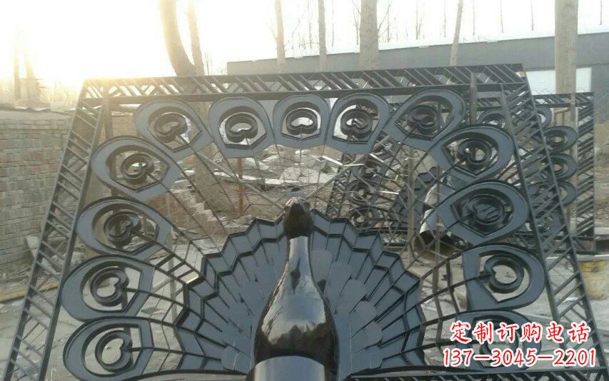 莆田不锈钢孔雀开屏景观雕塑