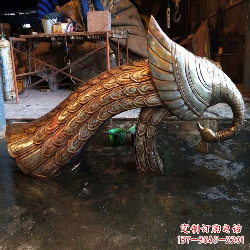 莆田铸造精美孔雀雕塑