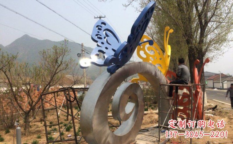 莆田优雅无比，不锈钢蝴蝶雕塑