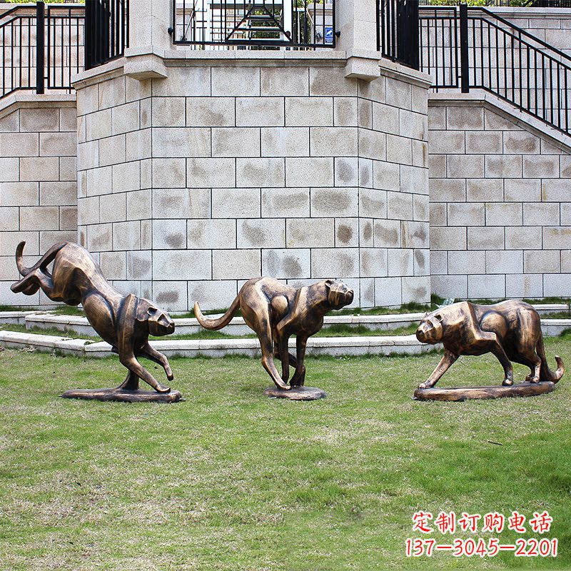 莆田仿铜金钱豹抽象玻璃钢雕塑-公园园林草坪动物摆件