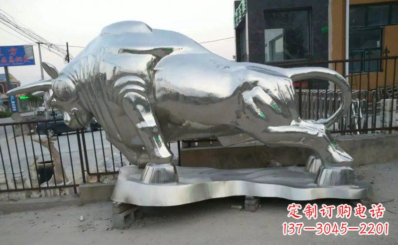 莆田独特的拓荒牛不锈钢雕塑