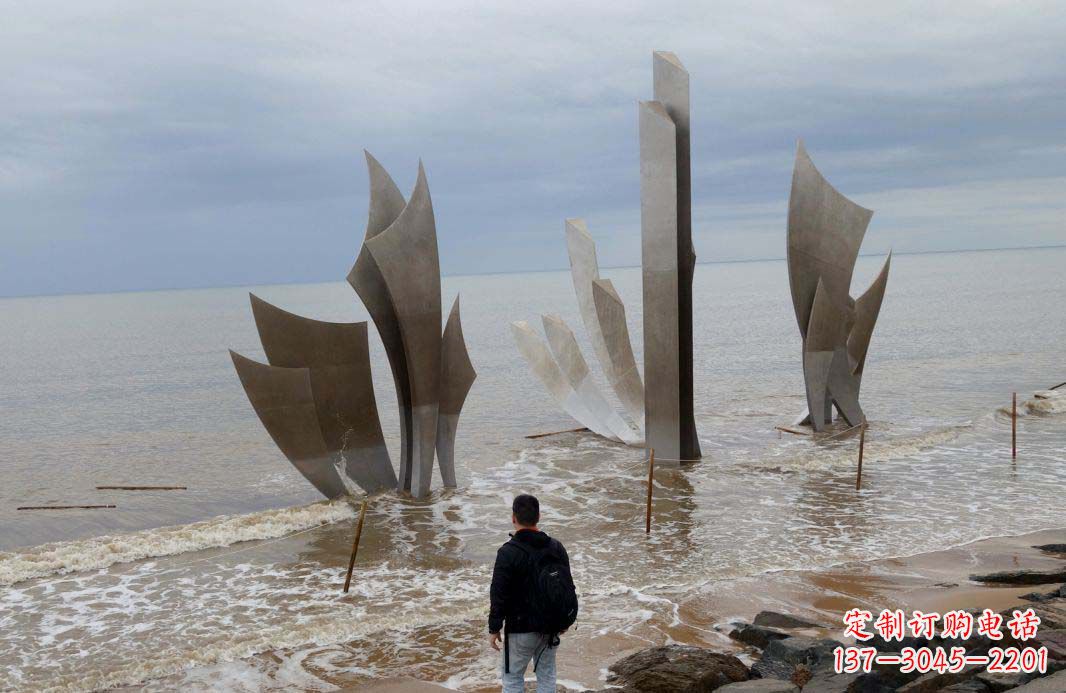 莆田海边不锈钢船帆景观雕塑