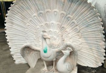 莆田汉白玉孔雀雕塑，传统工艺精致塑造