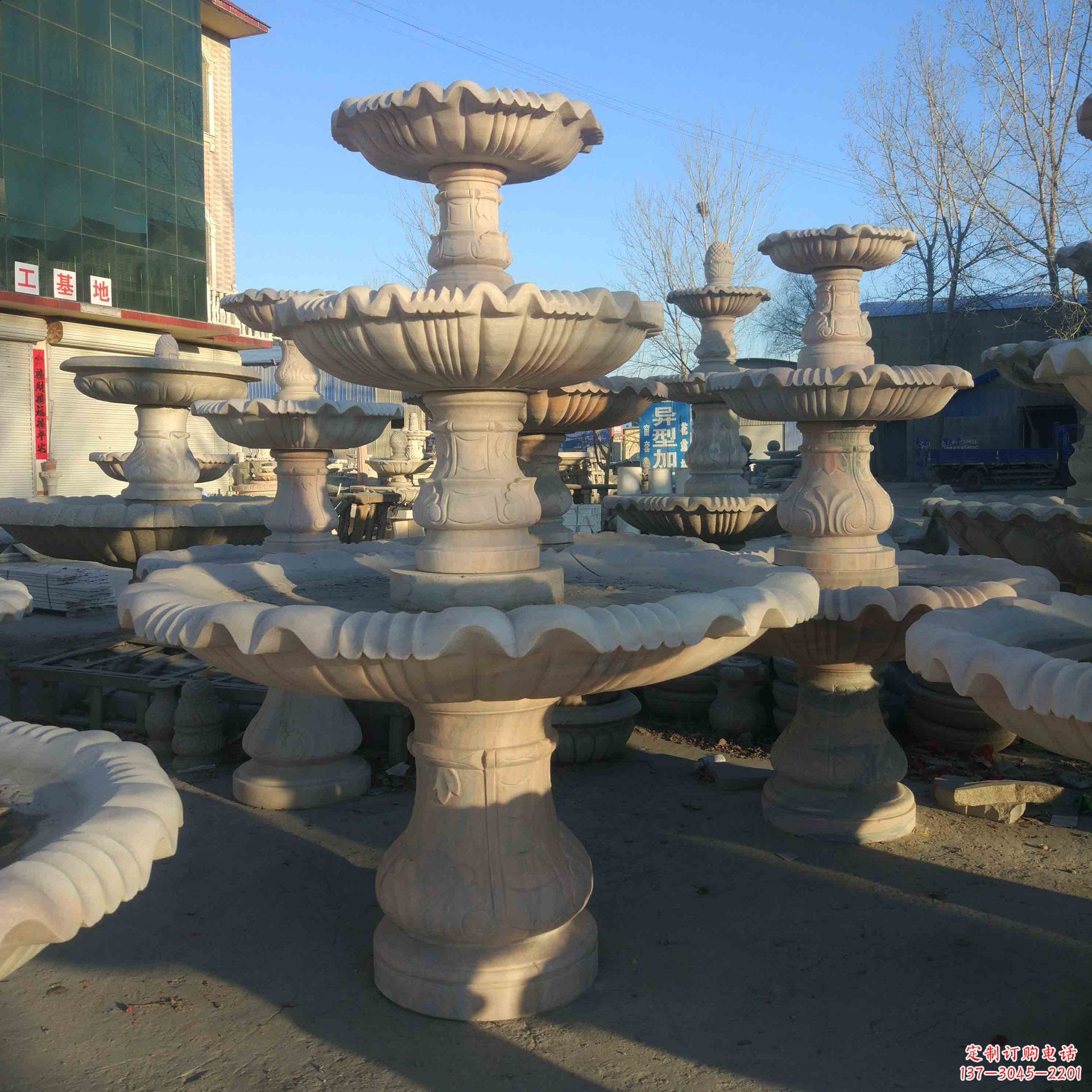 莆田城市增添魅力的石雕天鹅