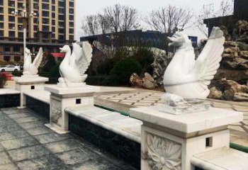 莆田中领雕塑提供最高质量的天鹅雕塑定制服务。…