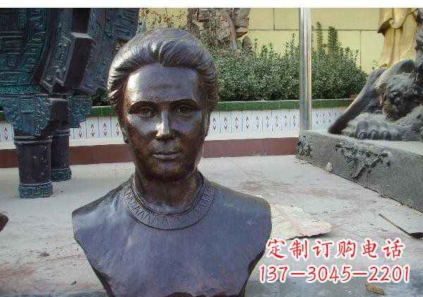 莆田校园居里夫头像铜雕