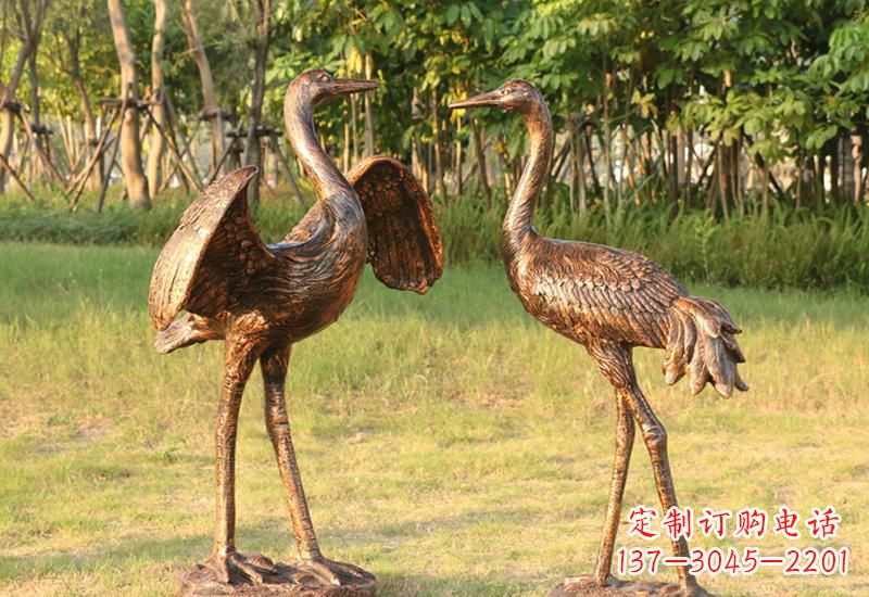 莆田展翅仙鹤铜雕